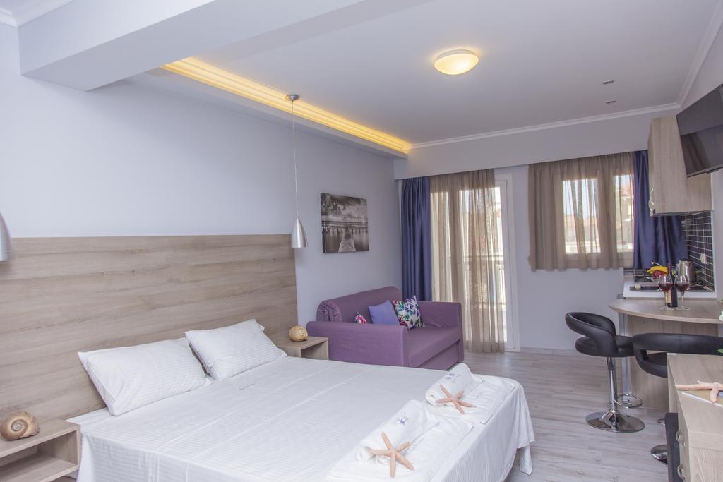 Aggelos Apartments & Deluxe Studios Nydri  Chambre photo
